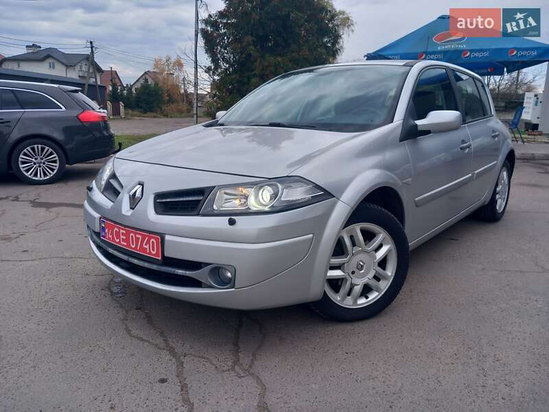 Хэтчбек Renault Megane 2008 в Городке