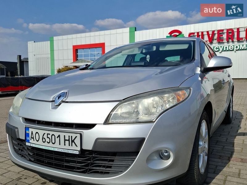 Хэтчбек Renault Megane 2008 в Тячеве
