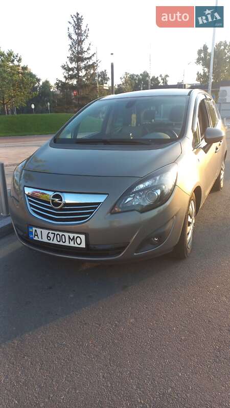 Микровэн Opel Meriva 2010 в Переяславе