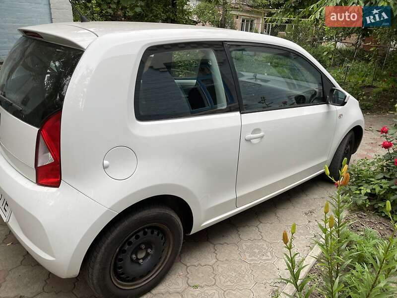 Хэтчбек SEAT Mii 2015 в Звенигородке