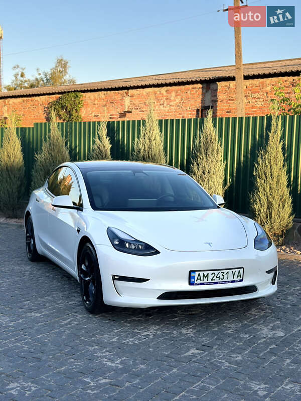 Седан Tesla Model 3 2020 в Киеве Седан Tesla Model 3 2020 в Киеве