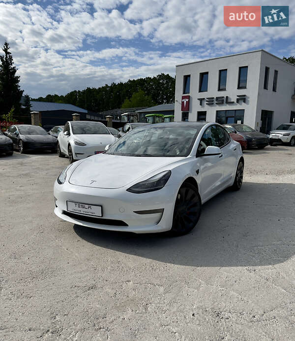 Седан Tesla Model 3 2022 в Виннице