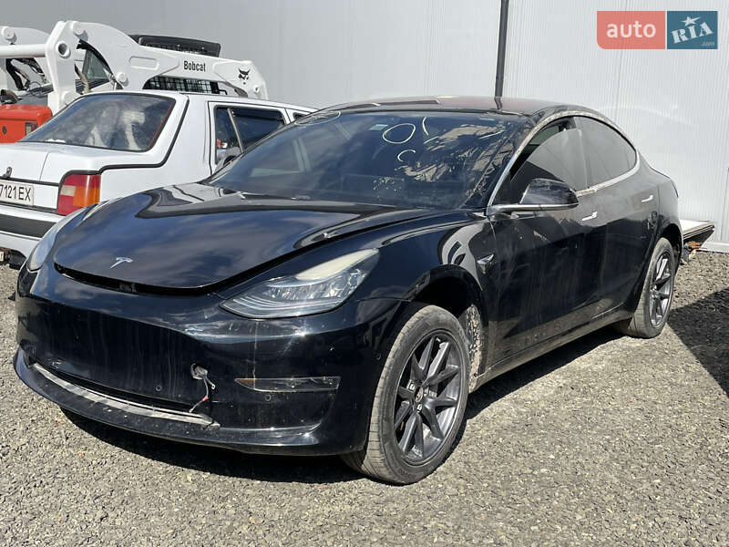 Седан Tesla Model 3 2018 в Луцьку Седан Tesla Model 3 2018 в Луцьку