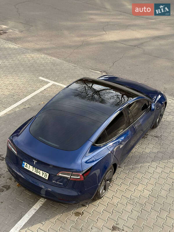 Седан Tesla Model 3 2021 в Фастове