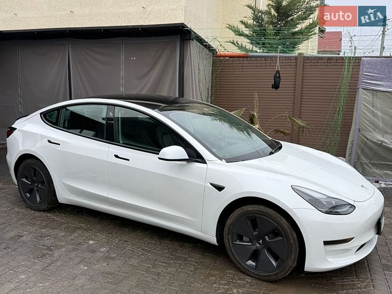 Седан Tesla Model 3 2023 в Одессе Седан Tesla Model 3 2023 в Одессе