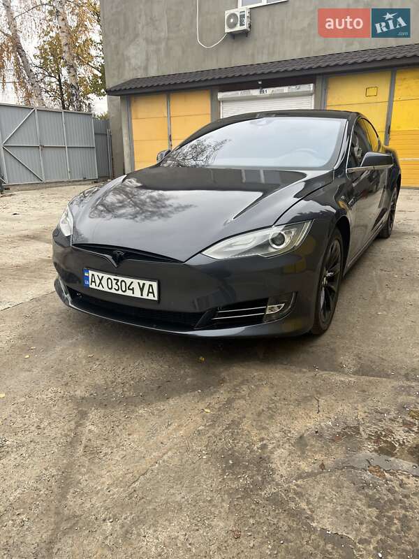 Лифтбек Tesla Model S 2016 в Харькове