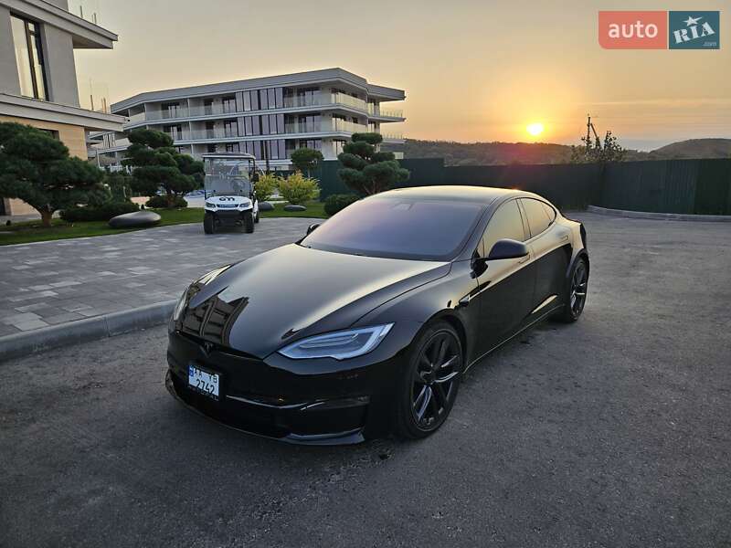 Лифтбек Tesla Model S 2021 в Киеве