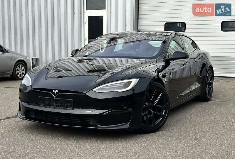 Лифтбек Tesla Model S 2021 в Киеве