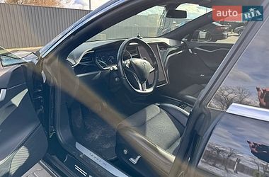 Ліфтбек Tesla Model S 2018 в Кагарлику Ліфтбек Tesla Model S 2018 в Кагарлику