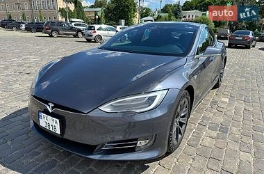 Лифтбек Tesla Model S 2018 в Харькове