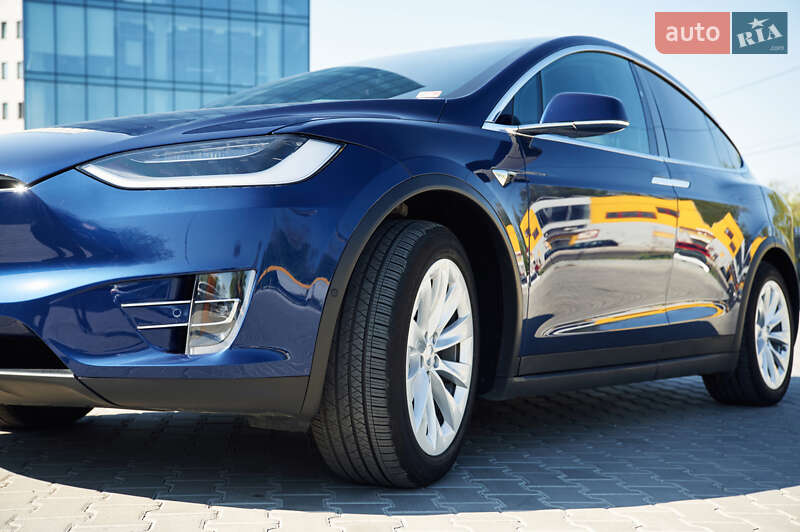 Внедорожник / Кроссовер Tesla Model X 2020 в Тернополе