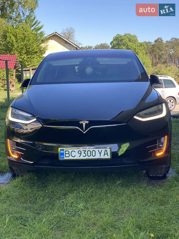 Внедорожник / Кроссовер Tesla Model X 2017 в Жовкве Внедорожник / Кроссовер Tesla Model X 2017 в Жовкве