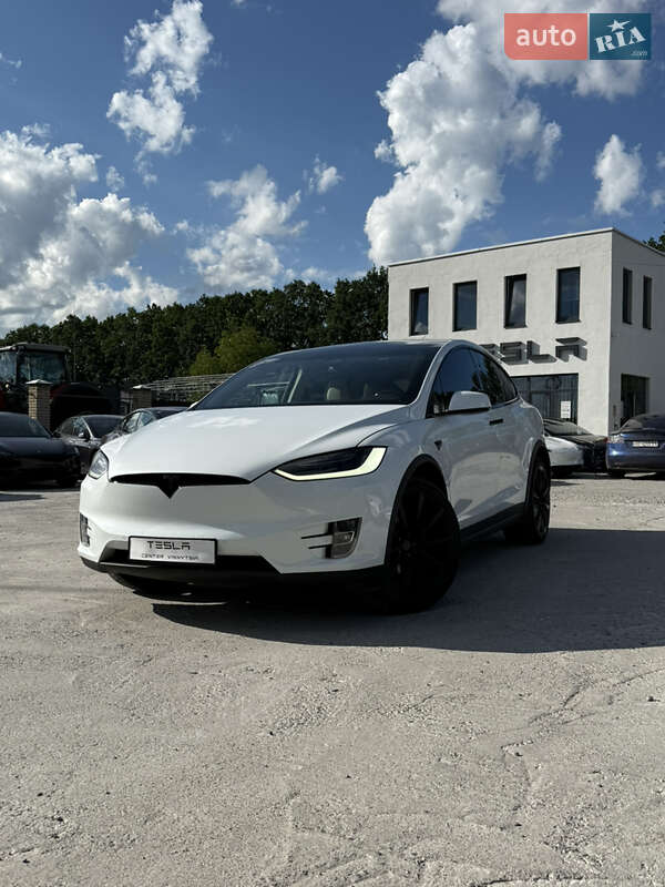Внедорожник / Кроссовер Tesla Model X 2018 в Виннице