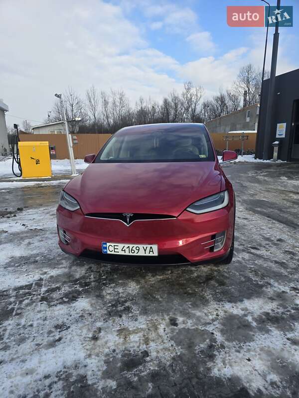 Внедорожник / Кроссовер Tesla Model X 2016 в Черновцах