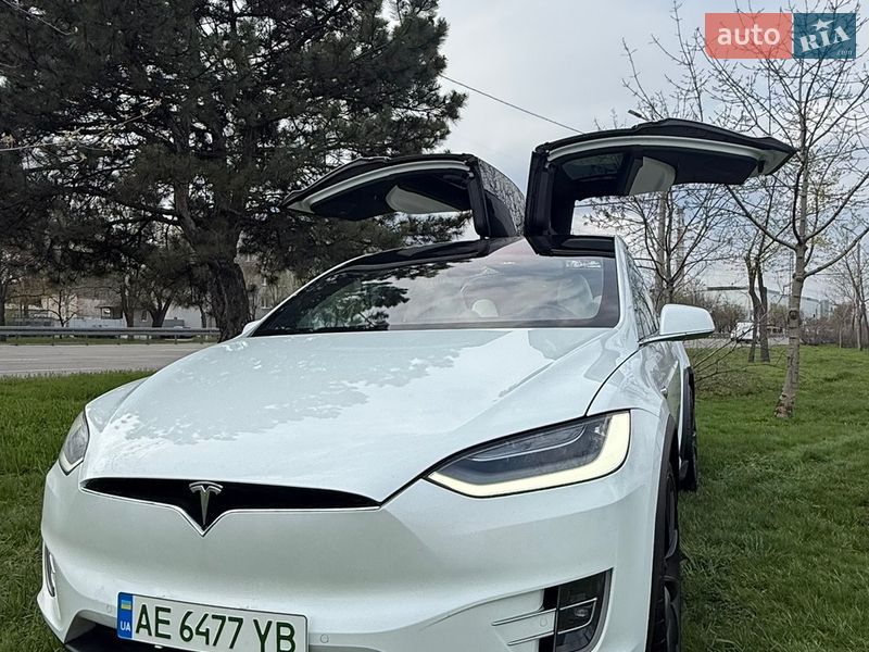 Позашляховик / Кросовер Tesla Model X 2020 в Дніпрі