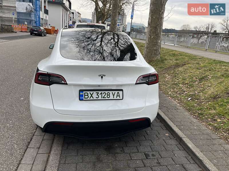 Позашляховик / Кросовер Tesla Model Y 2021 в Хмельницькому