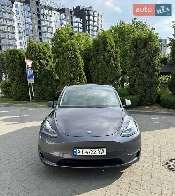 Позашляховик / Кросовер Tesla Model Y 2023 в Івано-Франківську
