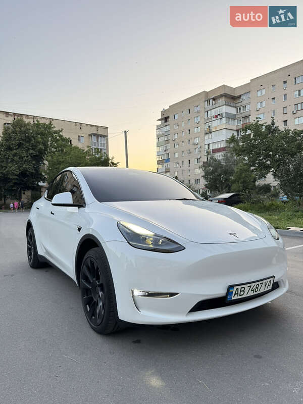Внедорожник / Кроссовер Tesla Model Y 2023 в Могилев-Подольске Внедорожник / Кроссовер Tesla Model Y 2023 в Могилев-Подольске