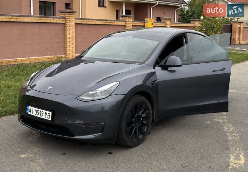 Внедорожник / Кроссовер Tesla Model Y 2023 в Киеве
