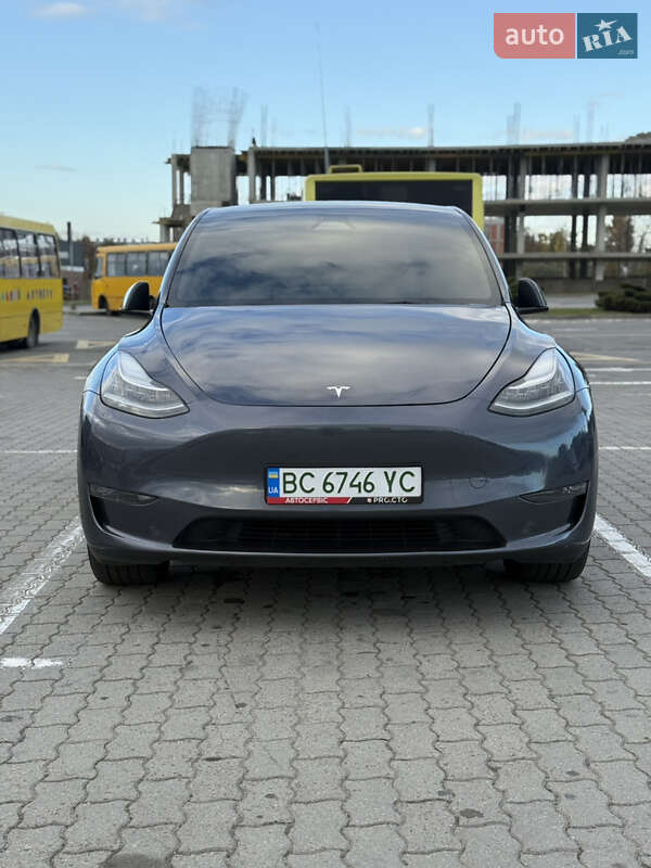 Позашляховик / Кросовер Tesla Model Y 2023 в Львові Позашляховик / Кросовер Tesla Model Y 2023 в Львові