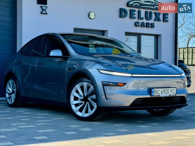 Позашляховик / Кросовер Tesla Model Y 2025 в Дрогобичі