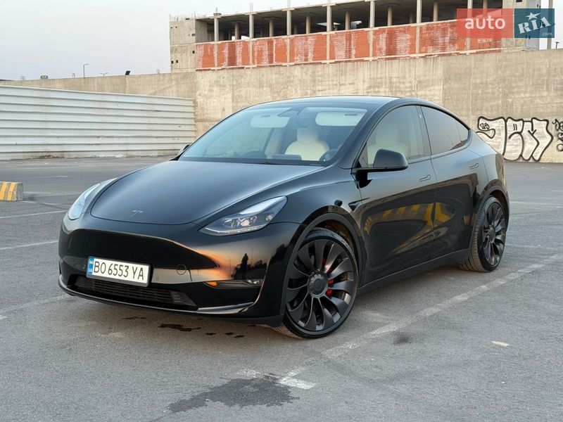 Внедорожник / Кроссовер Tesla Model Y 2020 в Львове