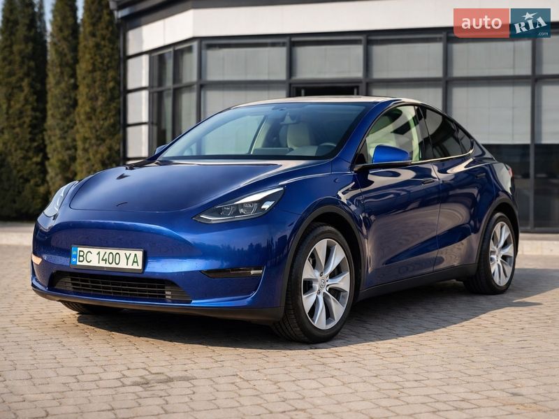Позашляховик / Кросовер Tesla Model Y 2023 в Львові