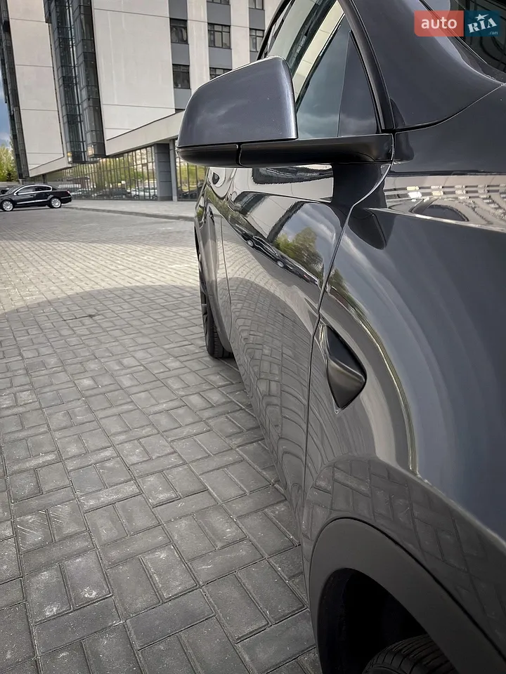 Tesla Model Y 2021 photo 4