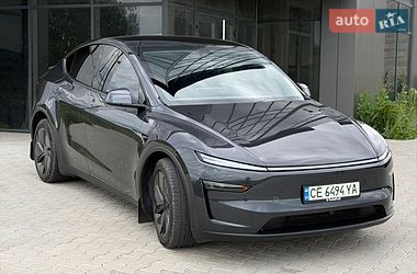 Внедорожник / Кроссовер Tesla Model Y 2025 в Черновцах