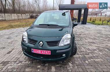 Хэтчбек Renault Modus 2006 в Корце