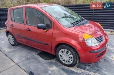 Хэтчбек Renault Modus 2004 в Почаеве