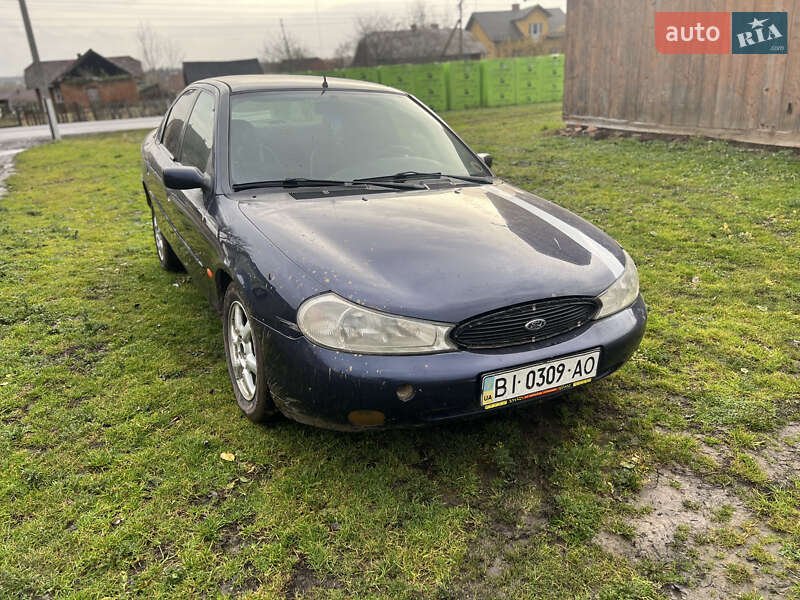 Седан Ford Mondeo 1997 в Самборе