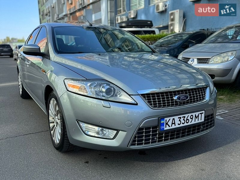 Лифтбек Ford Mondeo 2010 в Киеве
