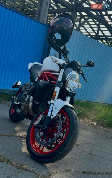 Спортбайк Ducati Monster 821 2016 в Киеве