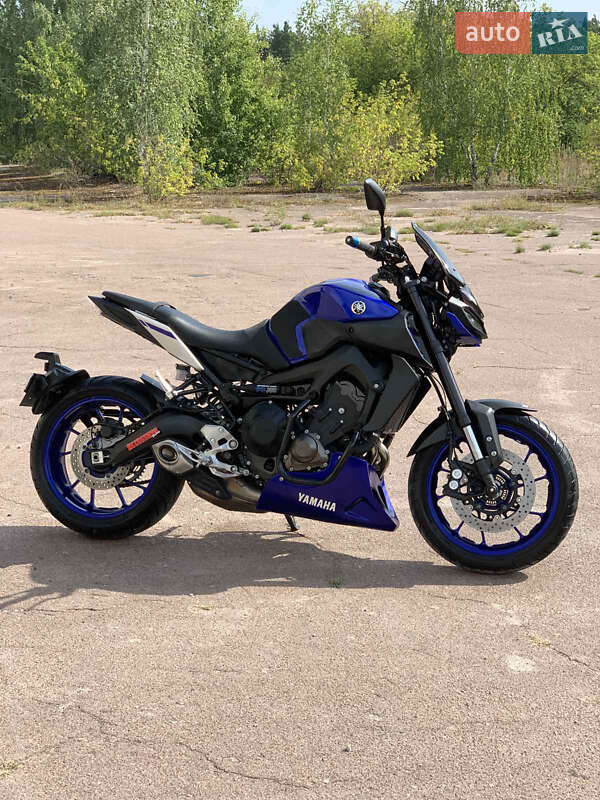 Мотоцикл Без обтекателей (Naked bike) Yamaha MT-09 2017 в Сновске