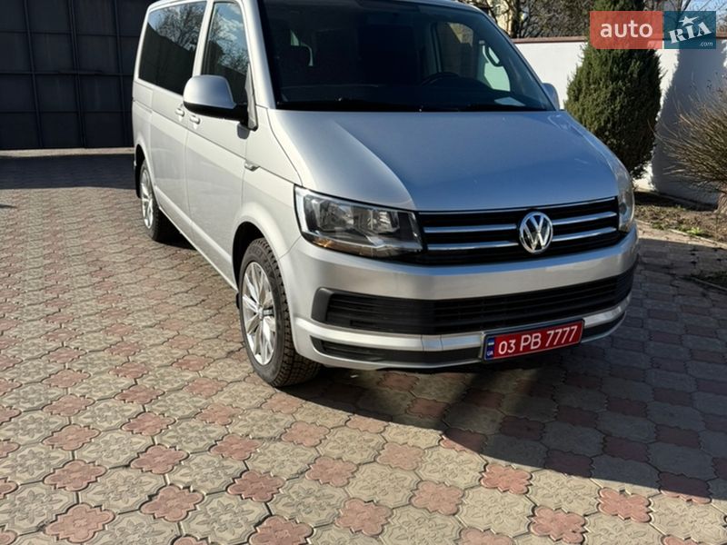Минивэн Volkswagen Multivan 2017 в Днепре