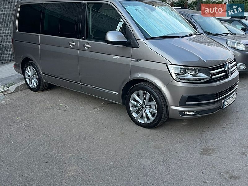 Минивэн Volkswagen Multivan 2015 в Черновцах
