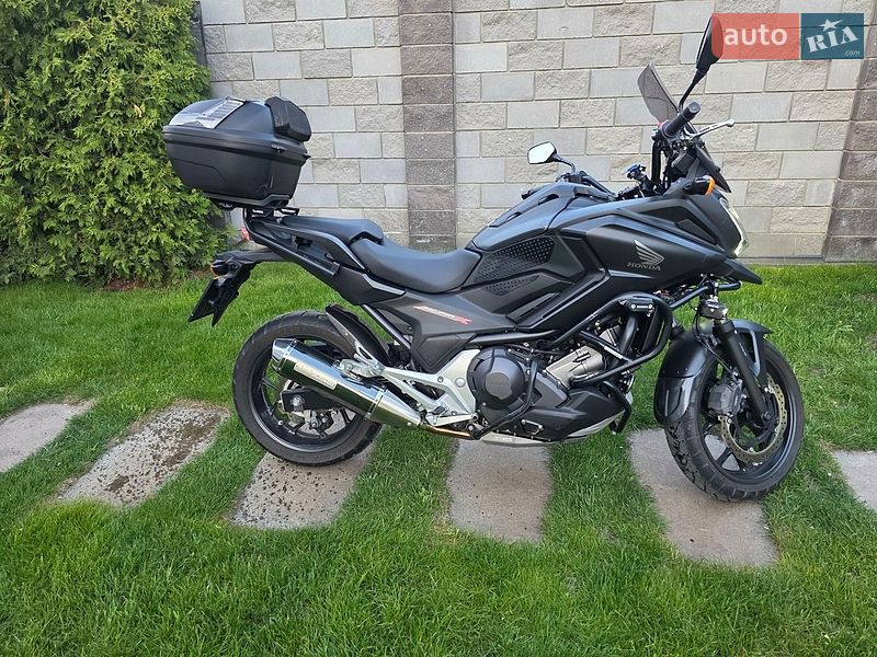 Мотоцикл Туризм Honda NC 750X 2016 в Днепре