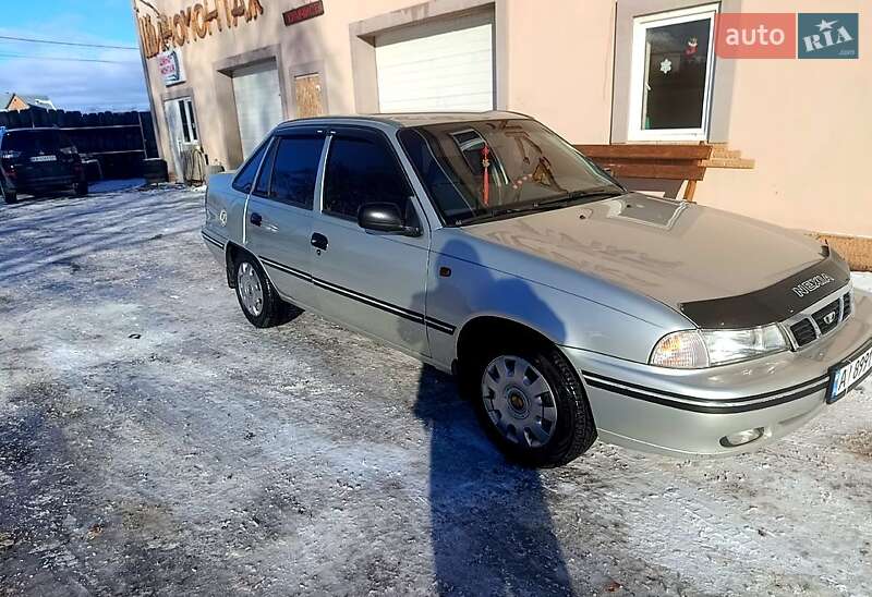 Седан Daewoo Nexia 2008 в Василькове