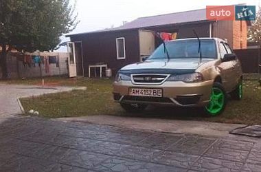 Седан Daewoo Nexia 2010 в Попельне
