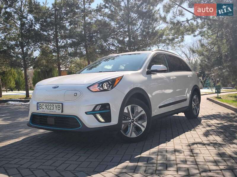Внедорожник / Кроссовер Kia Niro 2020 в Дрогобыче