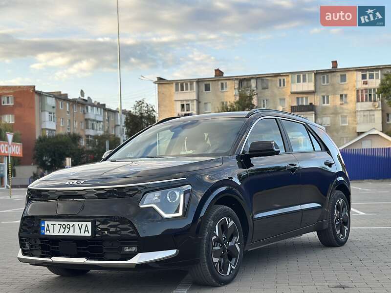 Внедорожник / Кроссовер Kia Niro 2023 в Ивано-Франковске