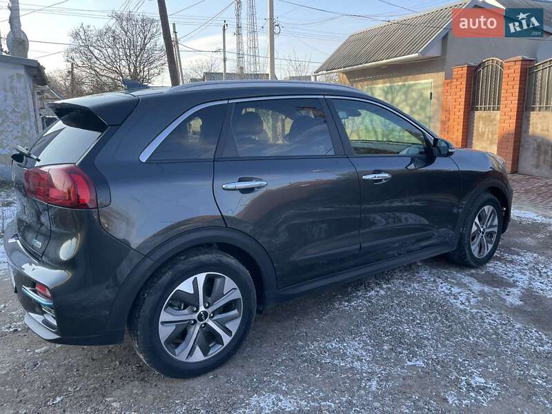 Внедорожник / Кроссовер Kia Niro 2022 в Одессе