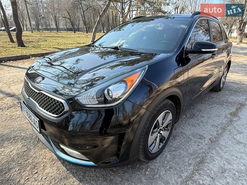 Внедорожник / Кроссовер Kia Niro 2018 в Кривом Роге