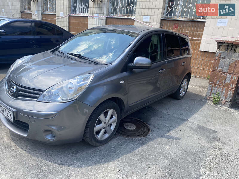 Хэтчбек Nissan Note 2011 в Киеве Хэтчбек Nissan Note 2011 в Киеве