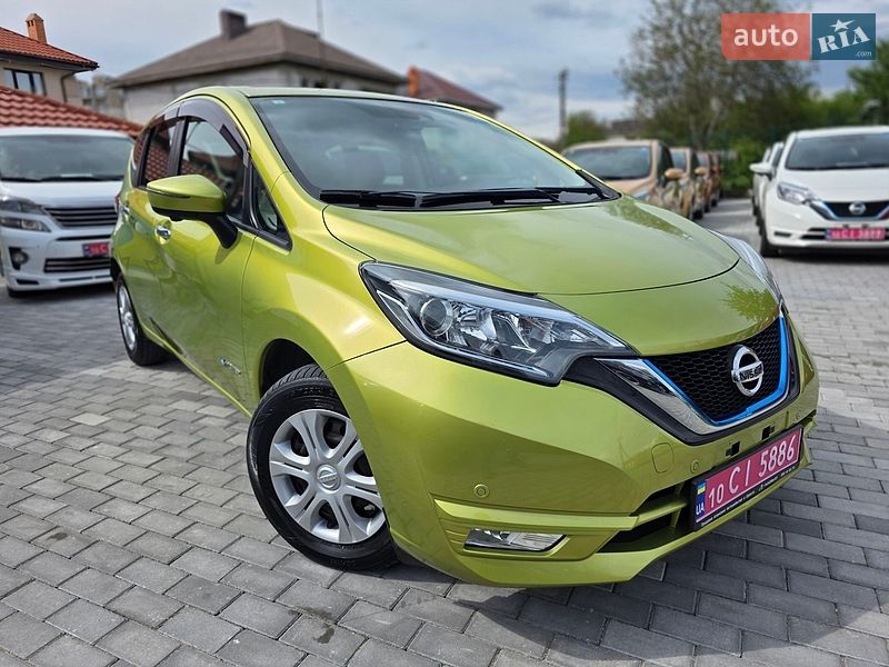 Хэтчбек Nissan Note 2017 в Одессе Хэтчбек Nissan Note 2017 в Одессе