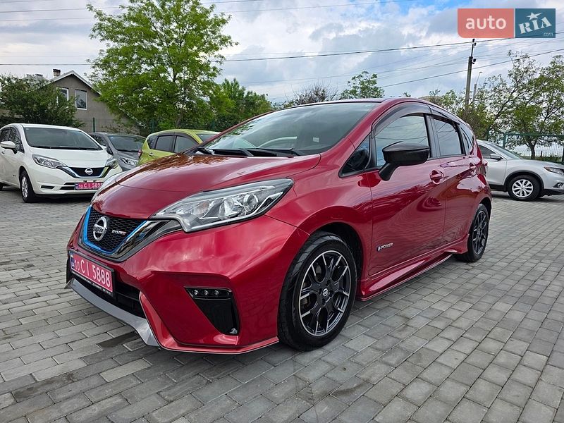 Хэтчбек Nissan Note 2017 в Одессе Хэтчбек Nissan Note 2017 в Одессе