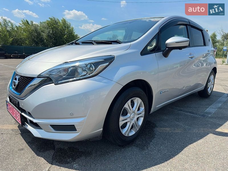 Хэтчбек Nissan Note 2020 в Киеве Хэтчбек Nissan Note 2020 в Киеве