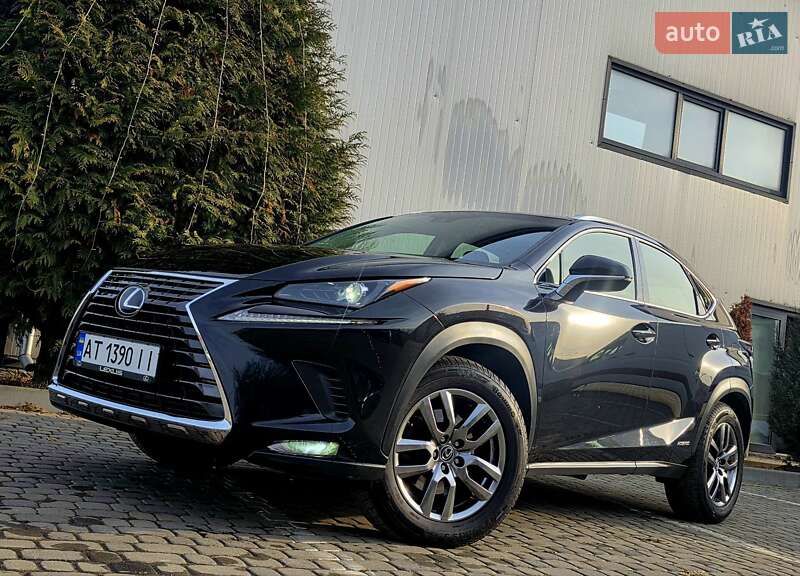 Позашляховик / Кросовер Lexus NX 2018 в Івано-Франківську
