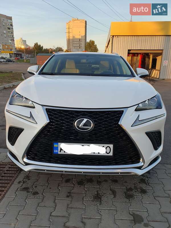 Внедорожник / Кроссовер Lexus NX 2016 в Киеве